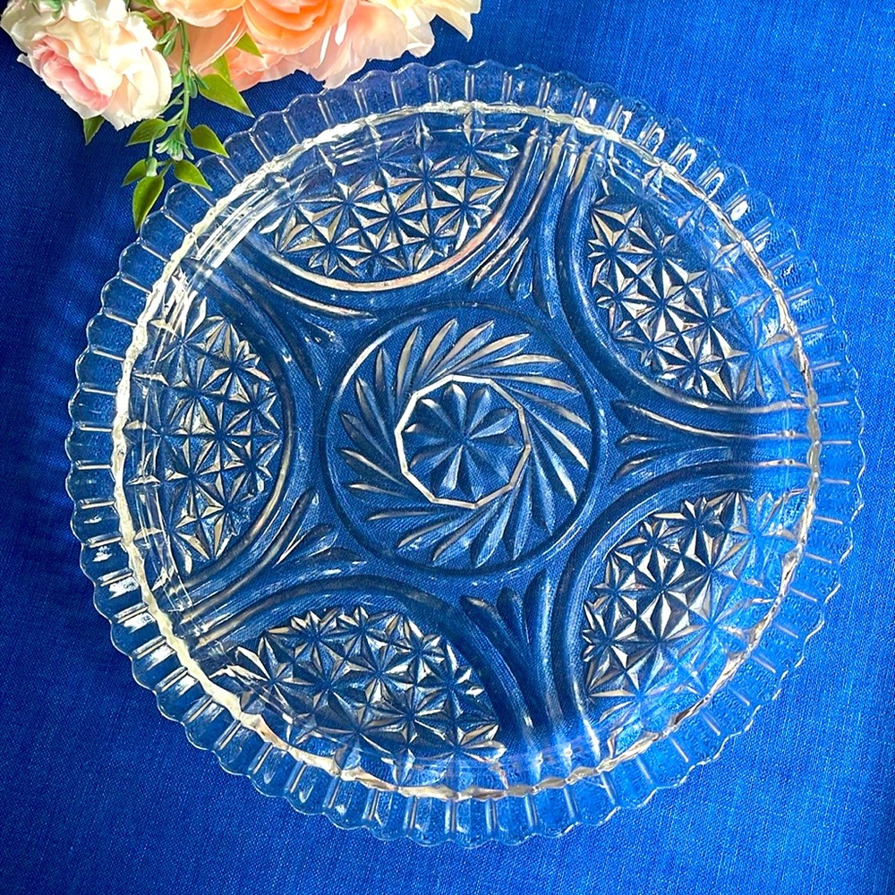 VINTAGE 12" CLEAR ROUND CUT GLASS SERVING PLATTER - DESSERT TRAY PLATE 12"